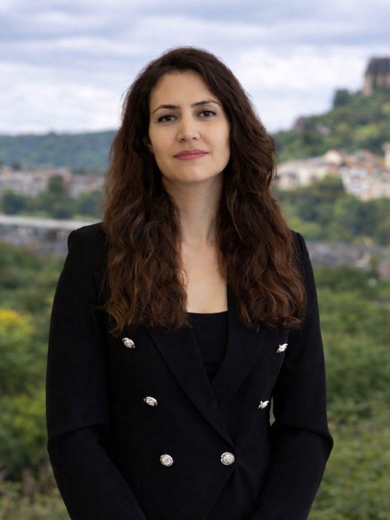 Portrait von Shiva Khodadavi 